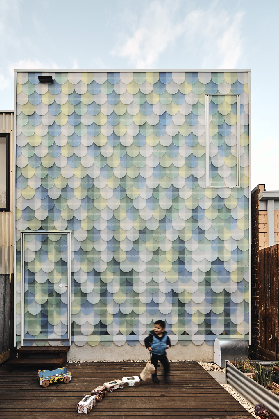 colour shingle by krisna cheung architects