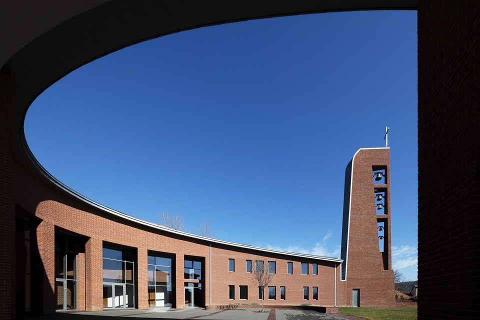Church of Pope John Paul II Robert Gutowski Architects
