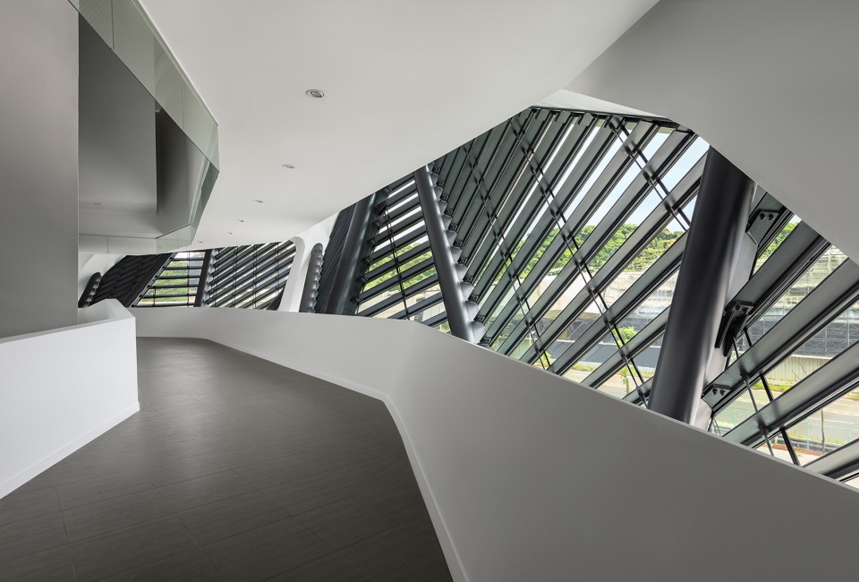 performance hall at the taipei music center by rur architecture