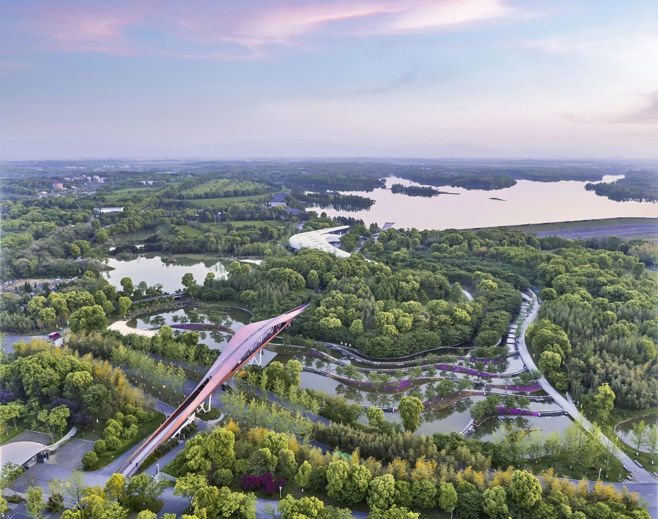the lan lake resort launch area design china by tophill design 1