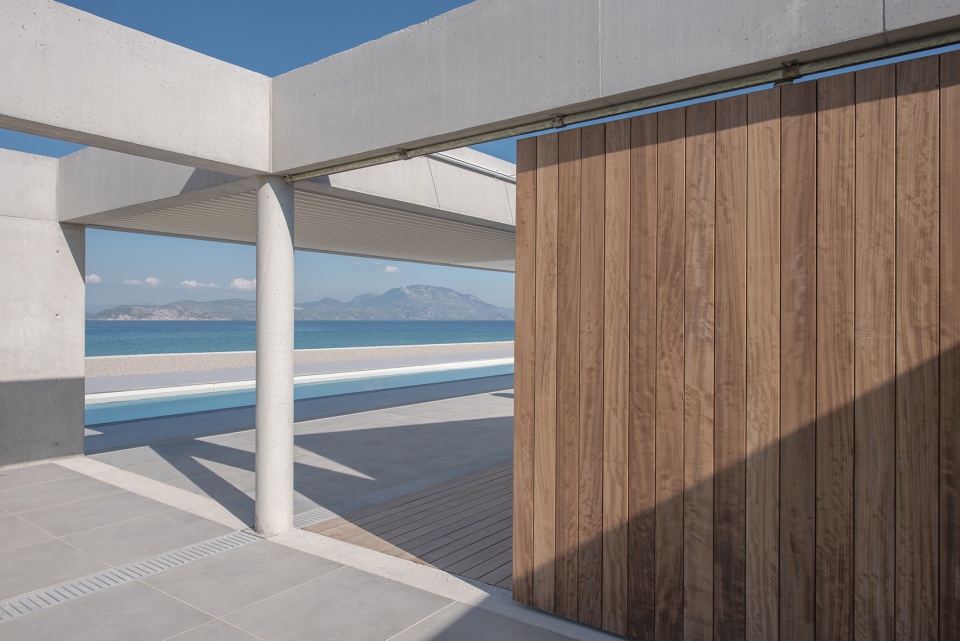 beach house neratza by rctech