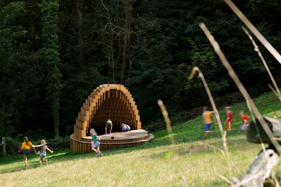 ain amplifier by matthijs la roi architects