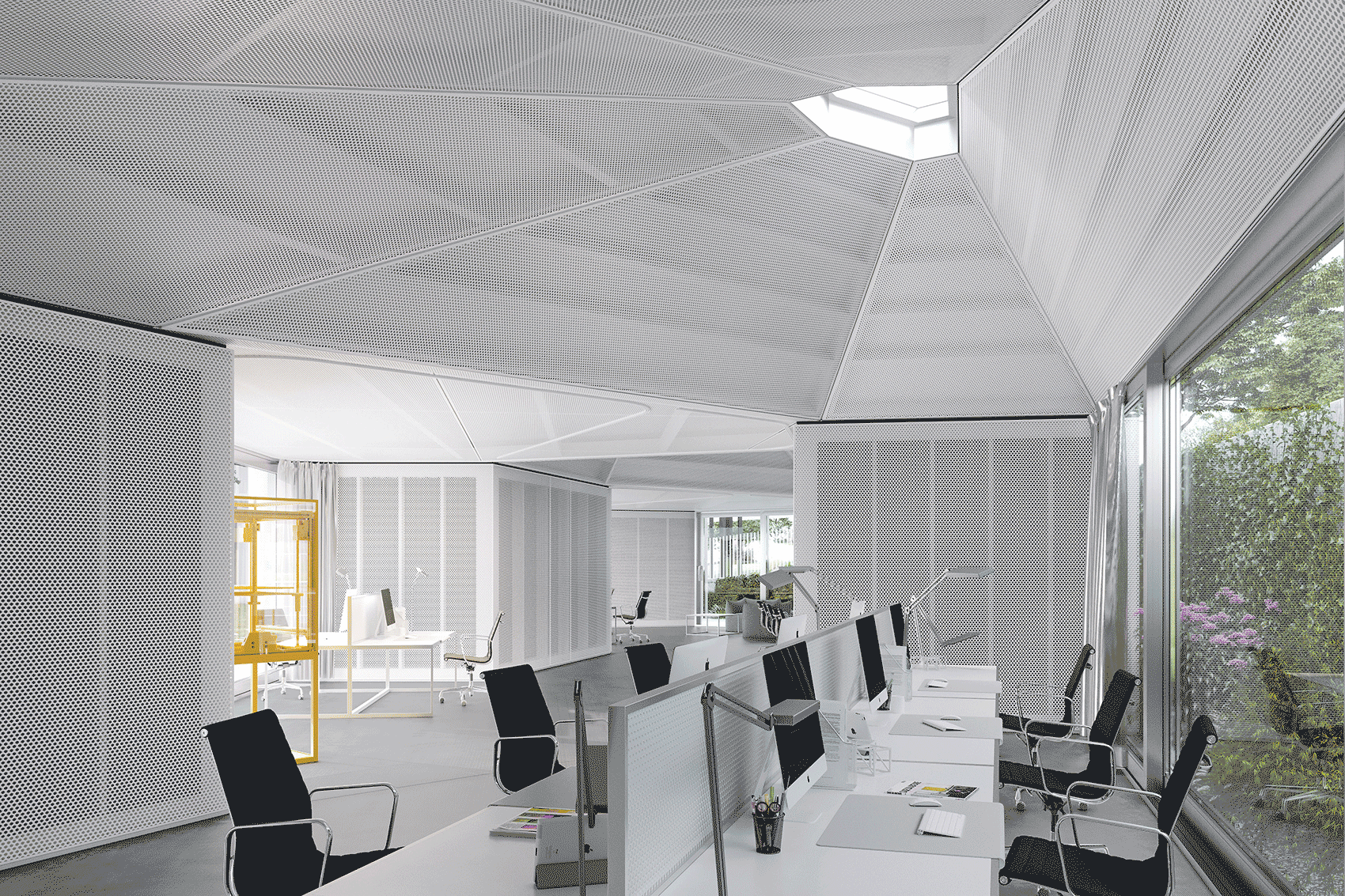koma modulars research center by chybik kristof