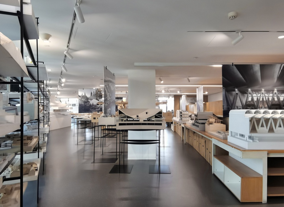 micro renovation of the space of atelier li xinggang and exhibition design of integrated geometry and poetic scenery the working place of...