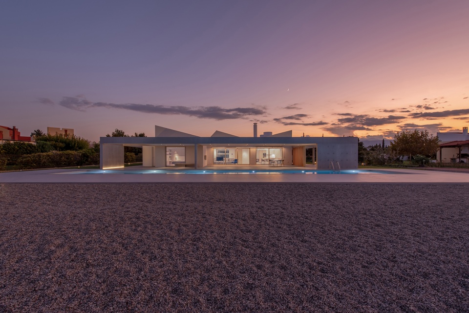 beach house neratza by rctech