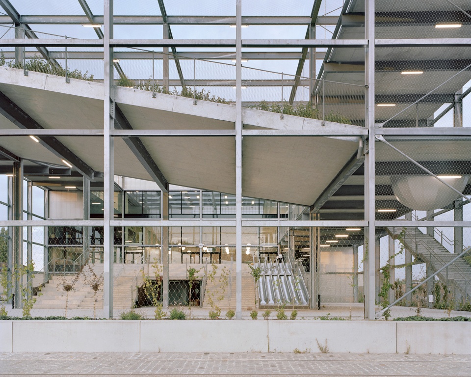 melopee school by xdga