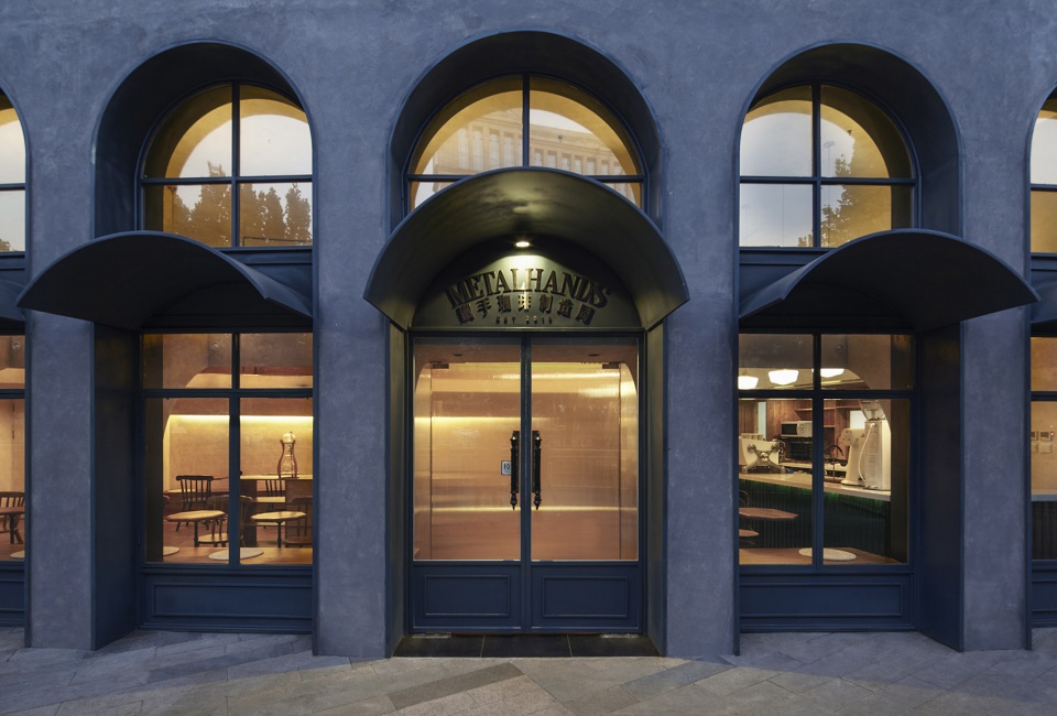 metal hands coffee renovation china by linkchance architects