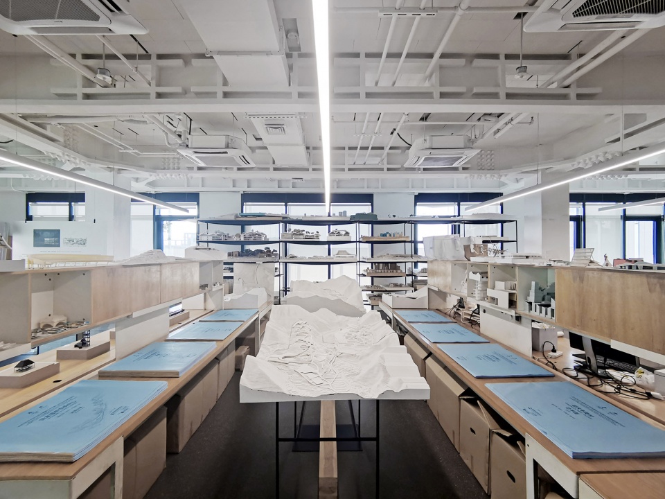 micro renovation of the space of atelier li xinggang and exhibition design of integrated geometry and poetic scenery the working place of...