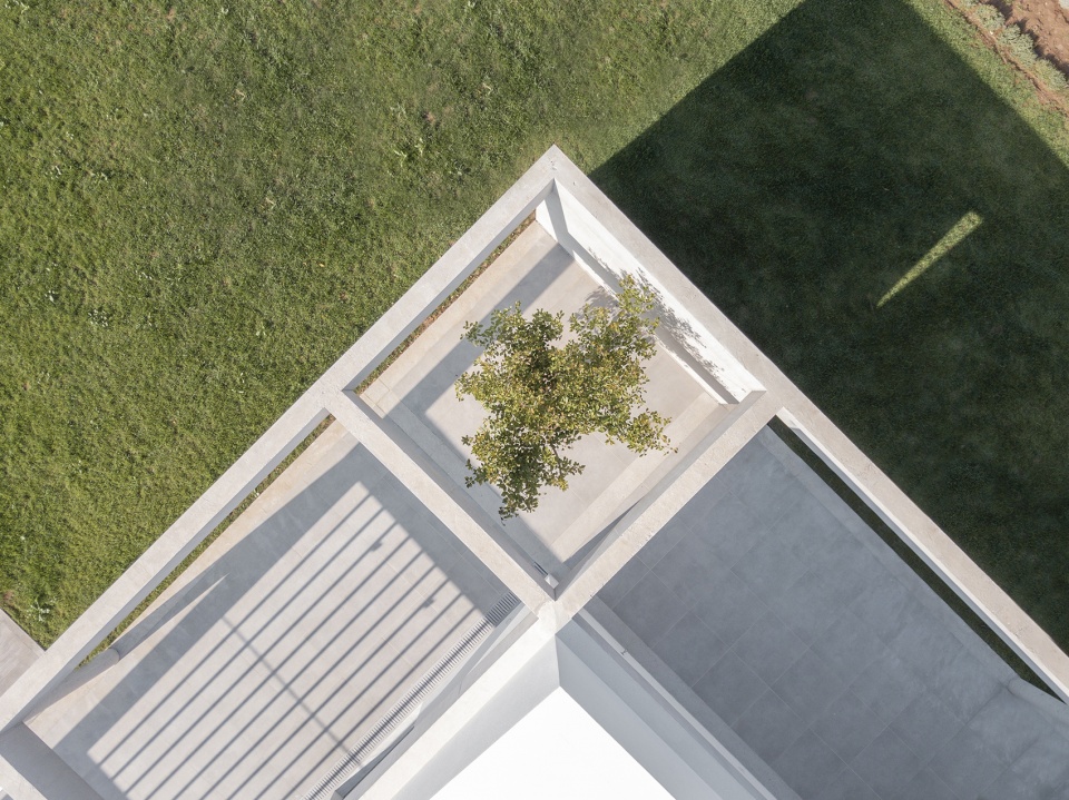 beach house neratza by rctech