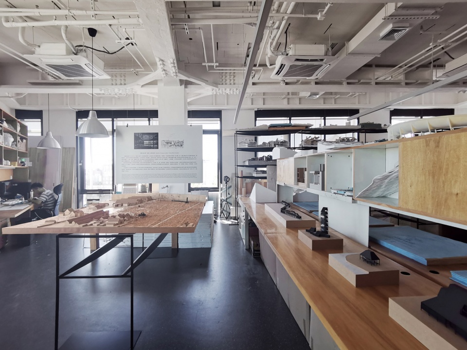 micro renovation of the space of atelier li xinggang and exhibition design of integrated geometry and poetic scenery the working place of...