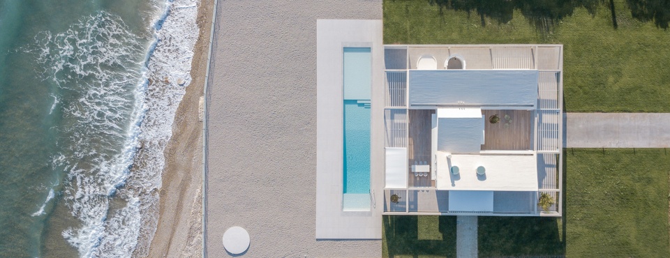 beach house neratza by rctech