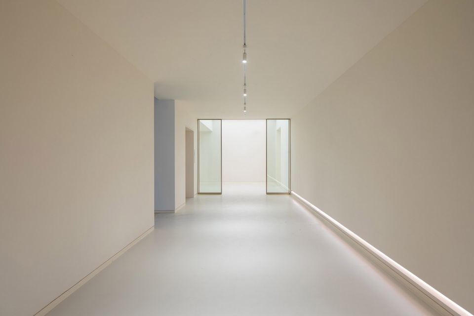 ep yaying fashion group office china by a3 vision