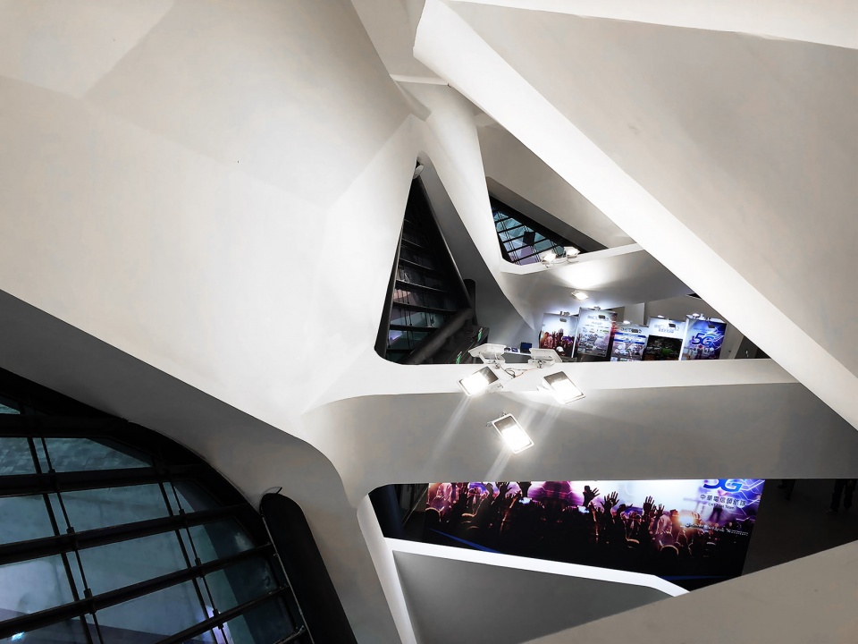 performance hall at the taipei music center by rur architecture