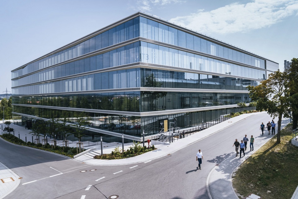 T3 Audi Design Center gmp