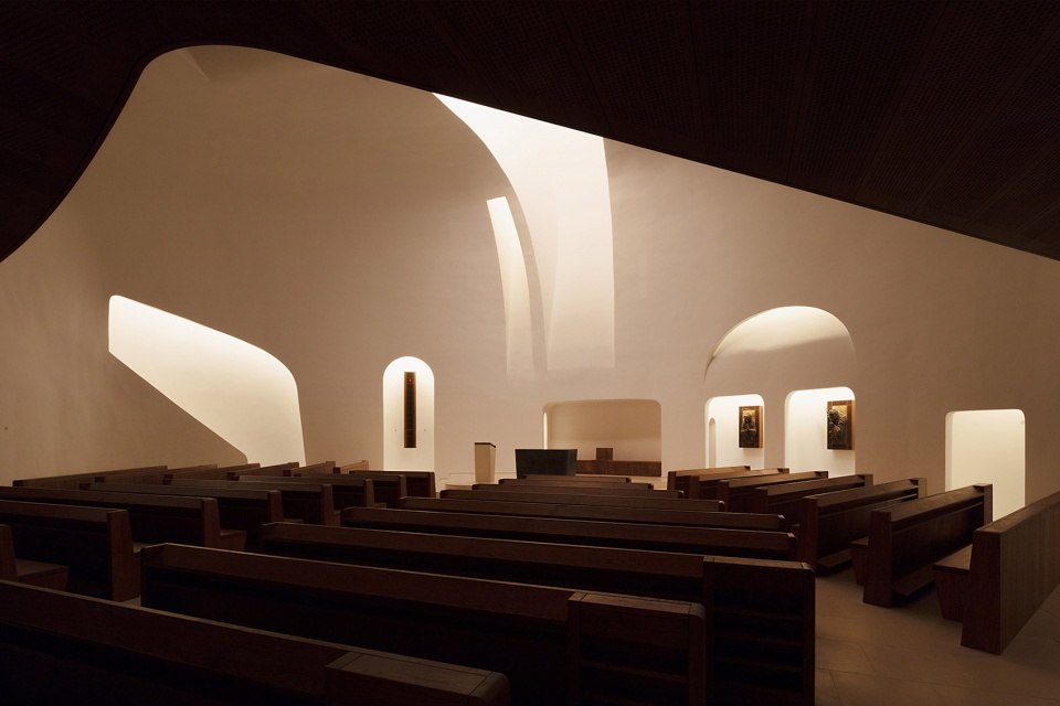 Church of Pope John Paul II Robert Gutowski Architects