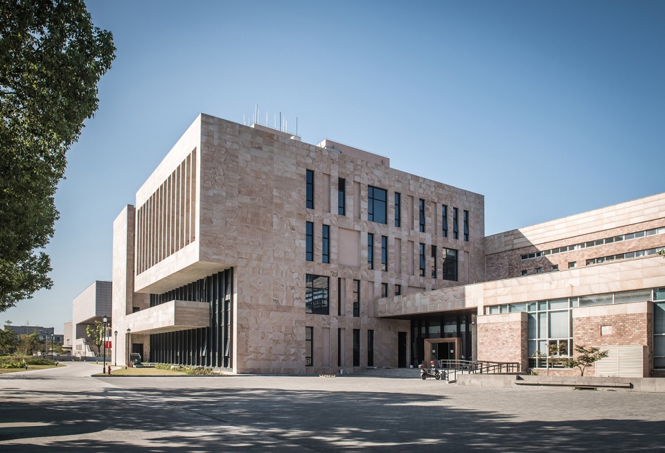 reconstruction and expansion project of jiaxing library china by sti design studio ziad