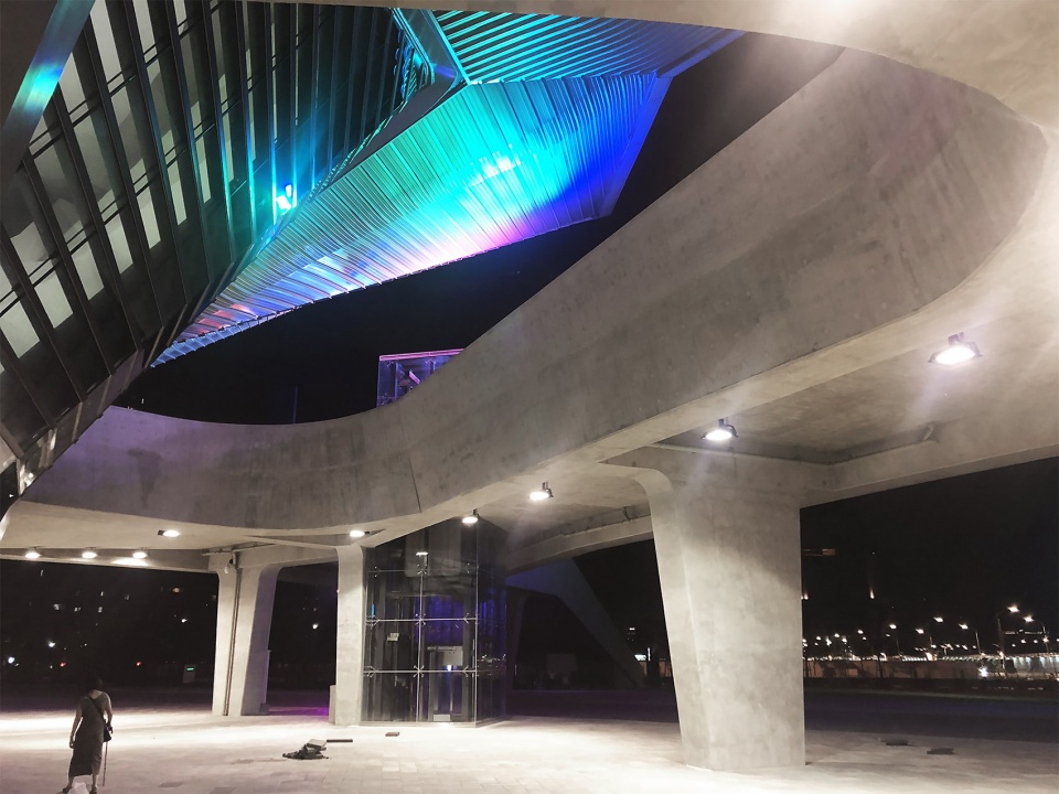 performance hall at the taipei music center by rur architecture