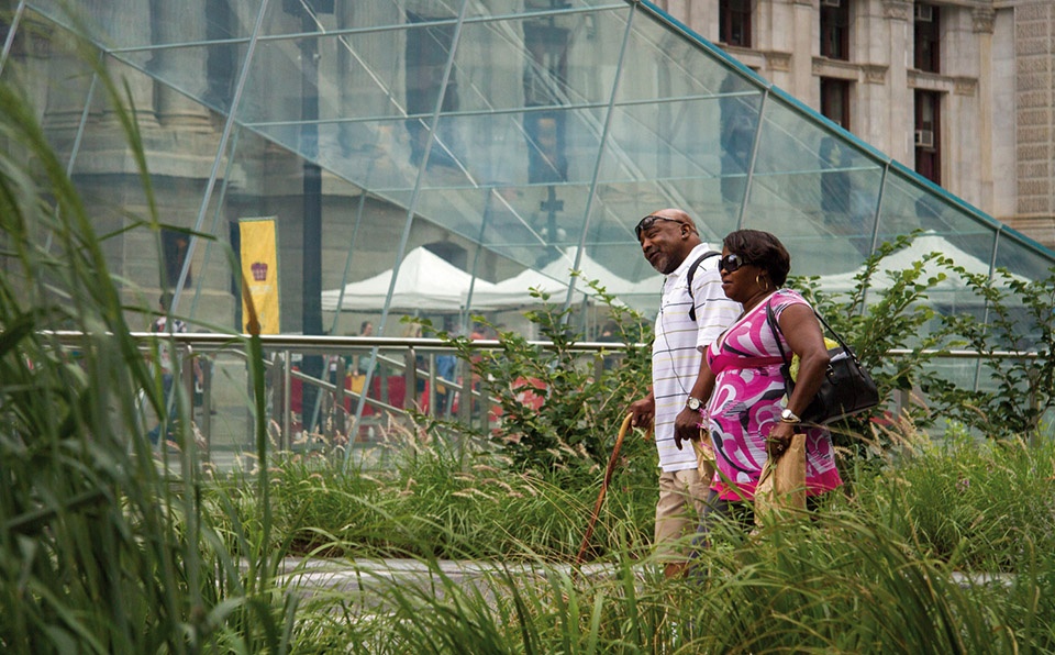 2020 urban design award of excellence:dilworth park by olin