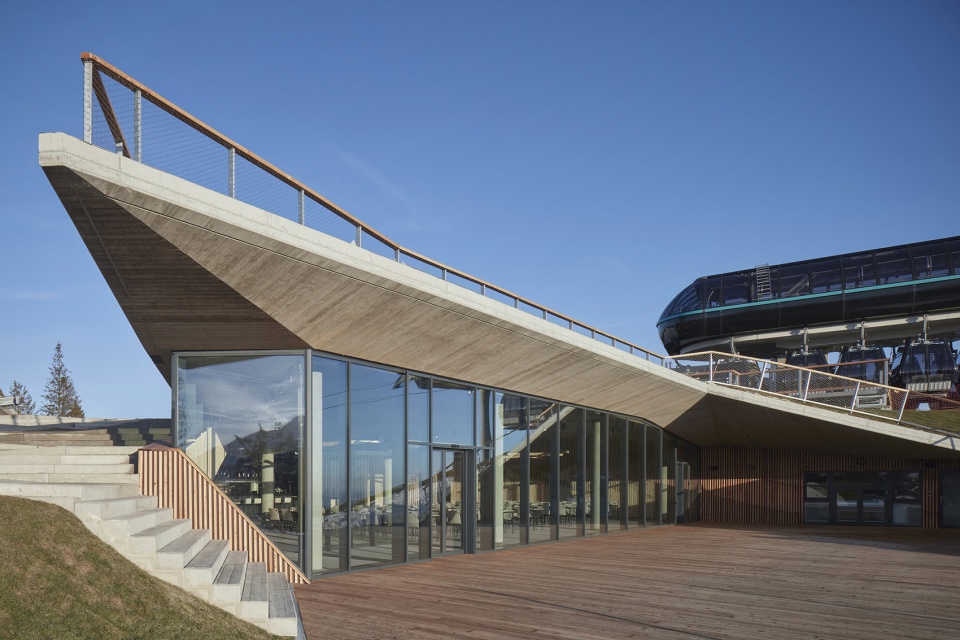 bachledka summit facilities by compass architekti