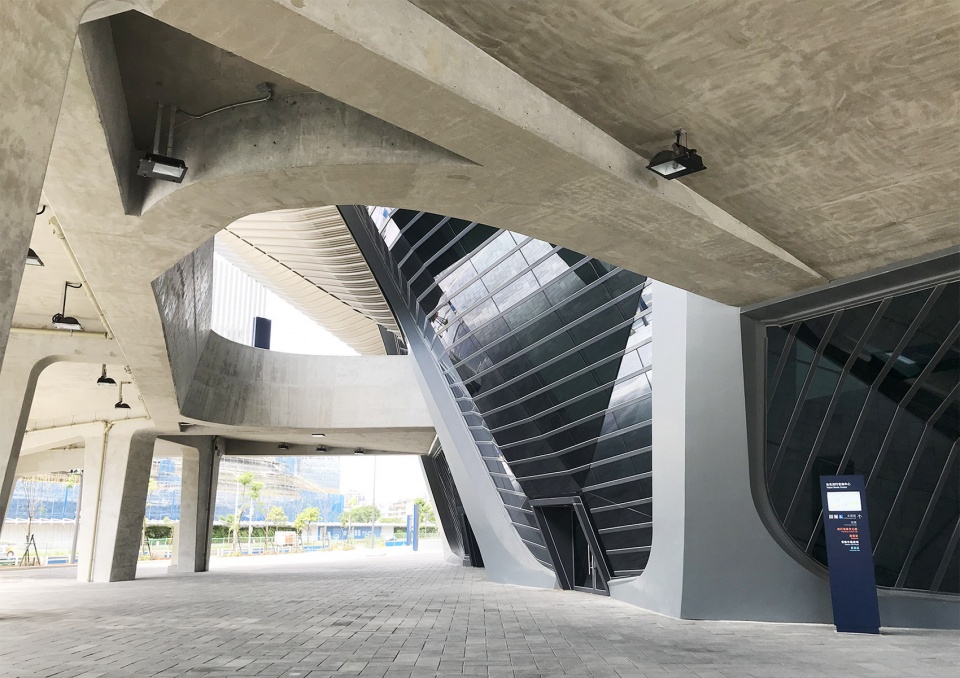performance hall at the taipei music center by rur architecture