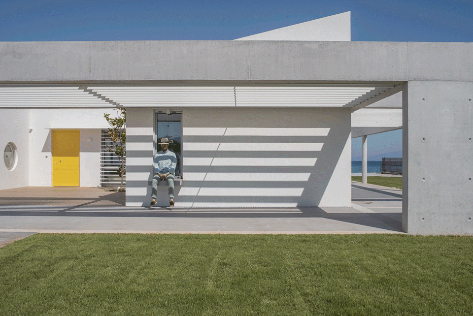 beach house neratza by rctech