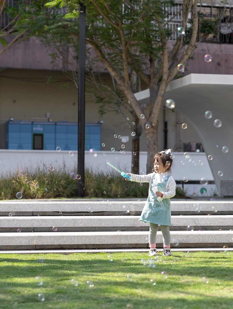 Dongjiaotou Metro Station Park LA Design Group