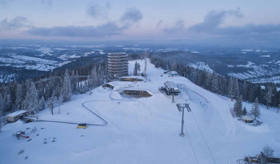 bachledka summit facilities by compass architekti