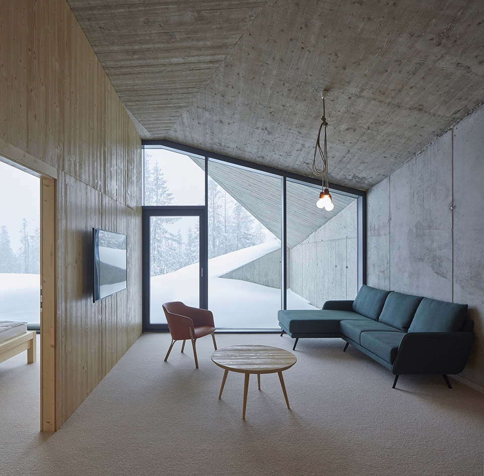 bachledka summit facilities by compass architekti