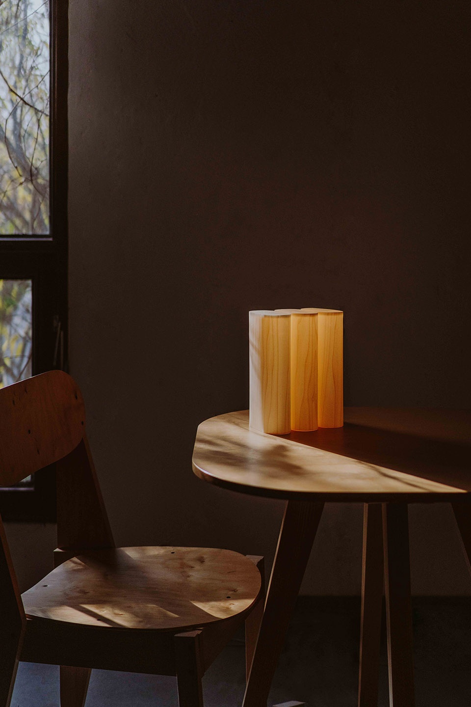 The bookish light studio MUT