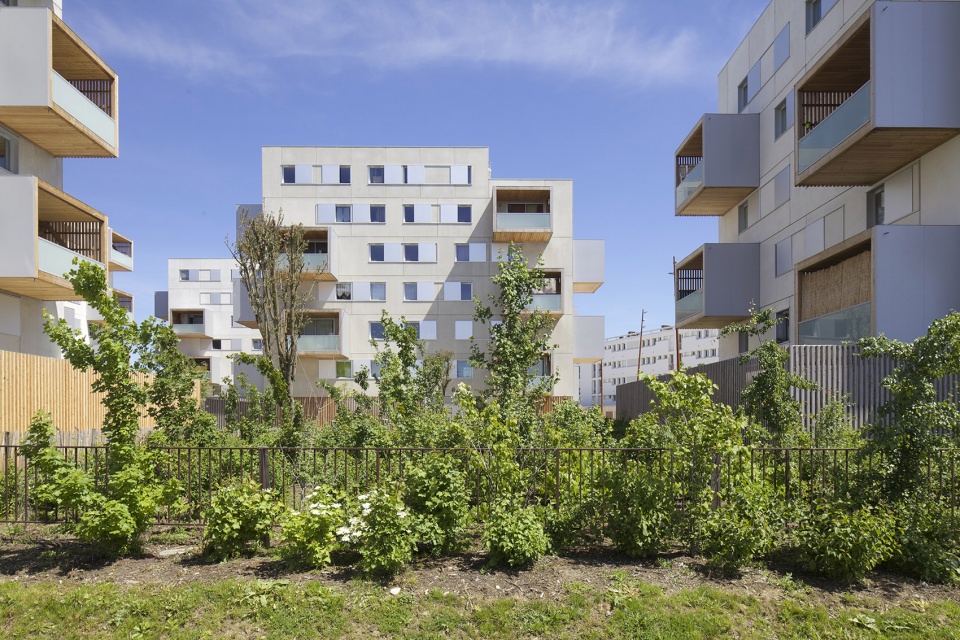 square maimat muret by emma blanc paysage