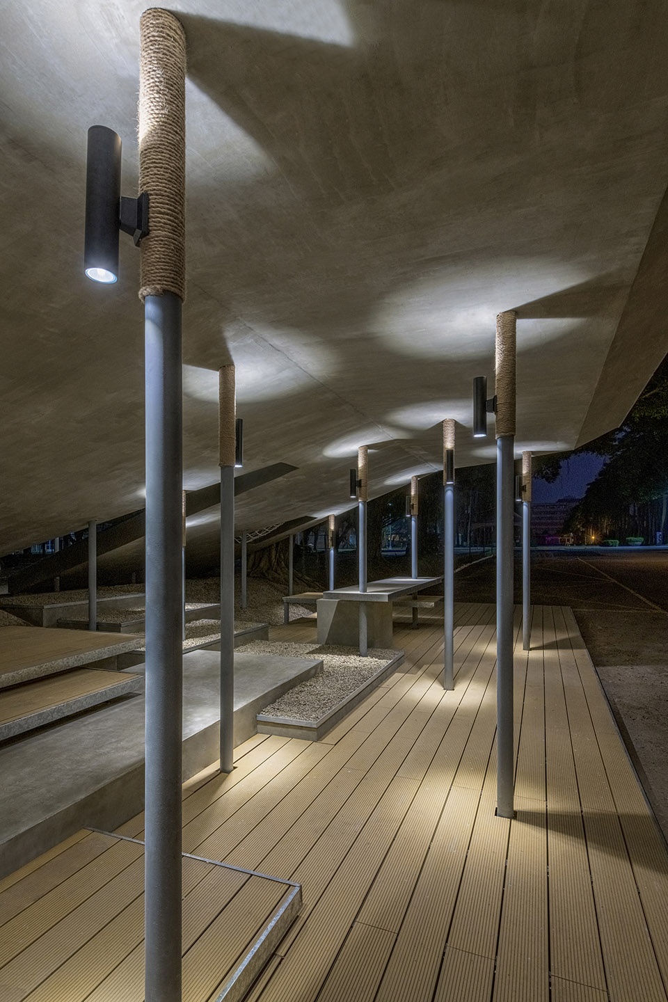 NCTU Bus Stop CHU Studio