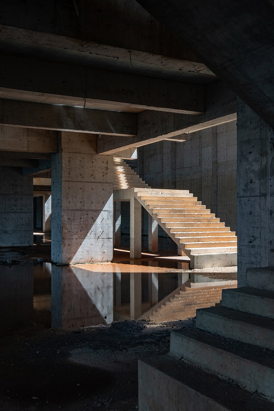 haikou school of the affiliated high school of peking university china by crossboundaries