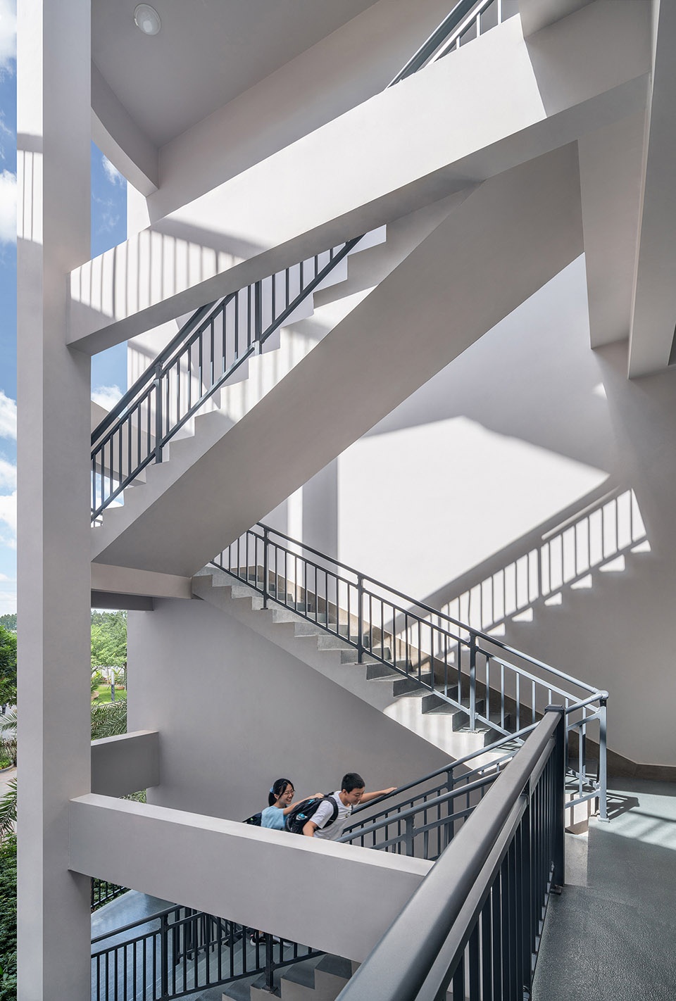 haikou school of the affiliated high school of peking university china by crossboundaries