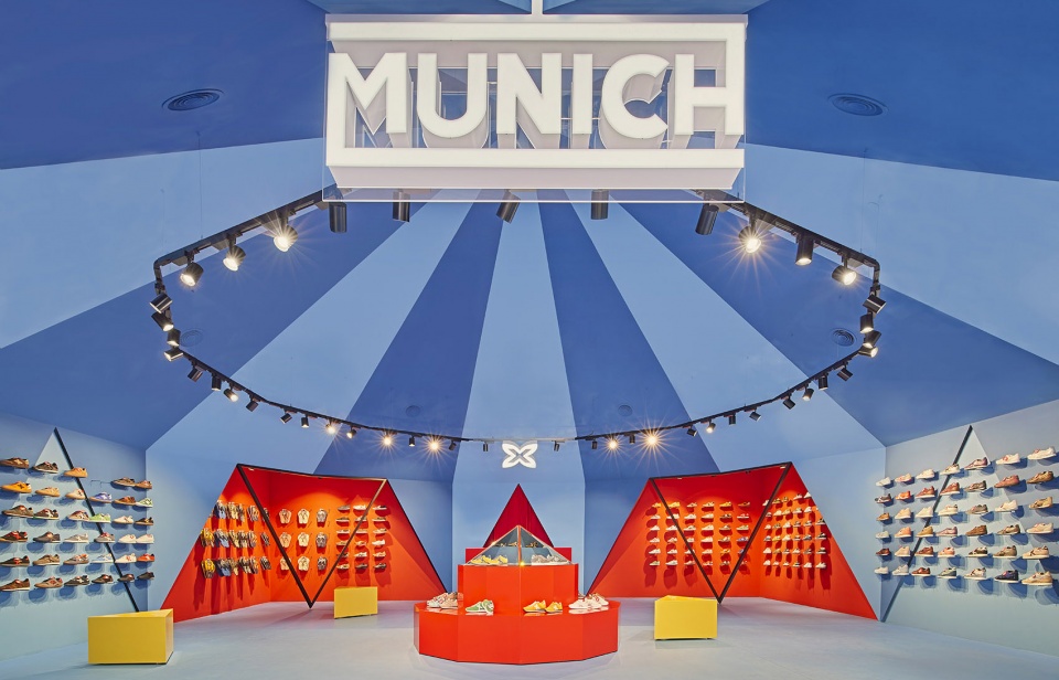 Munich“帐篷”鞋店，马德里 / Studio Animal