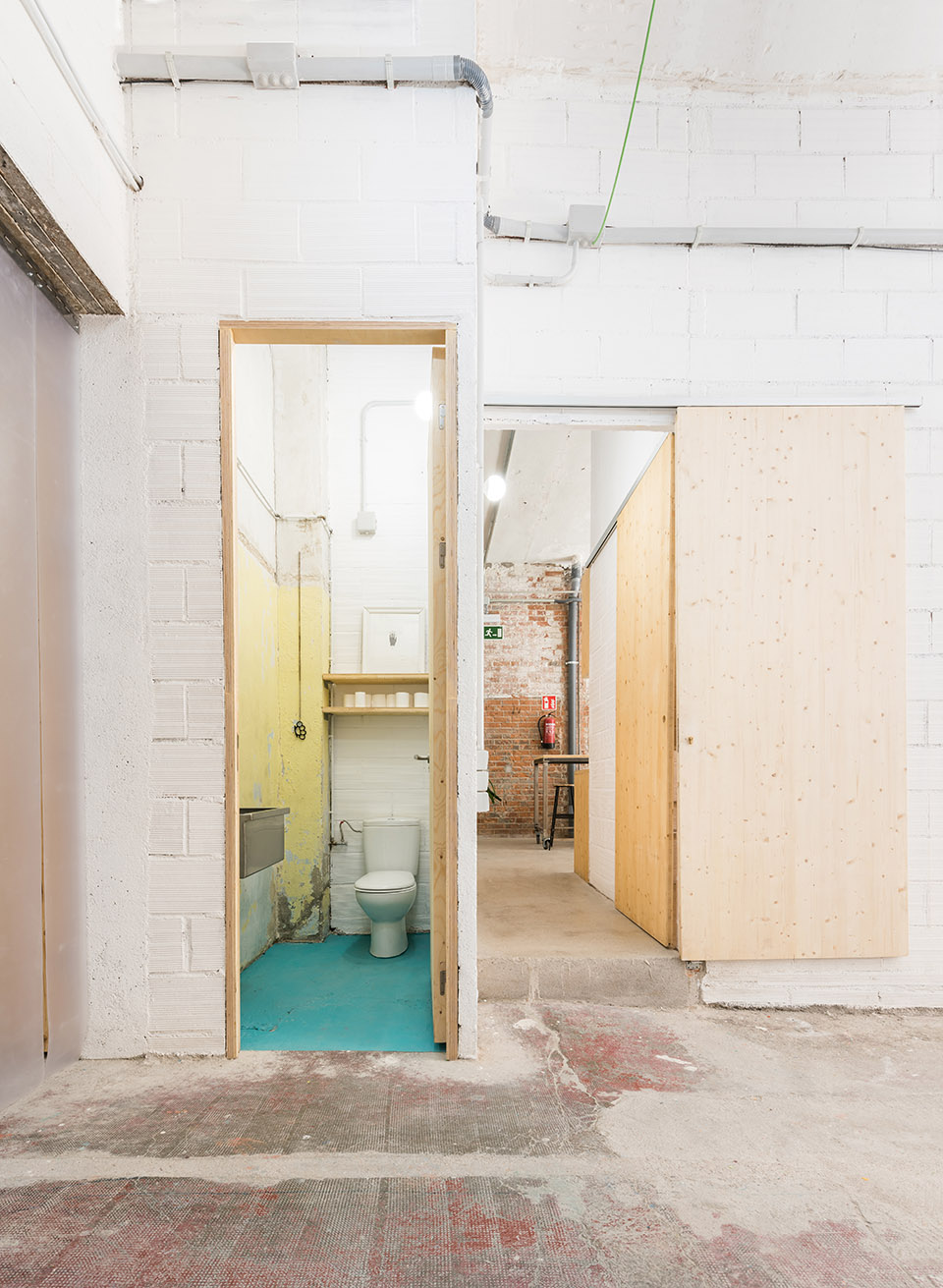 a rough diamond boa misturas new headquarters madrid by estuyo
