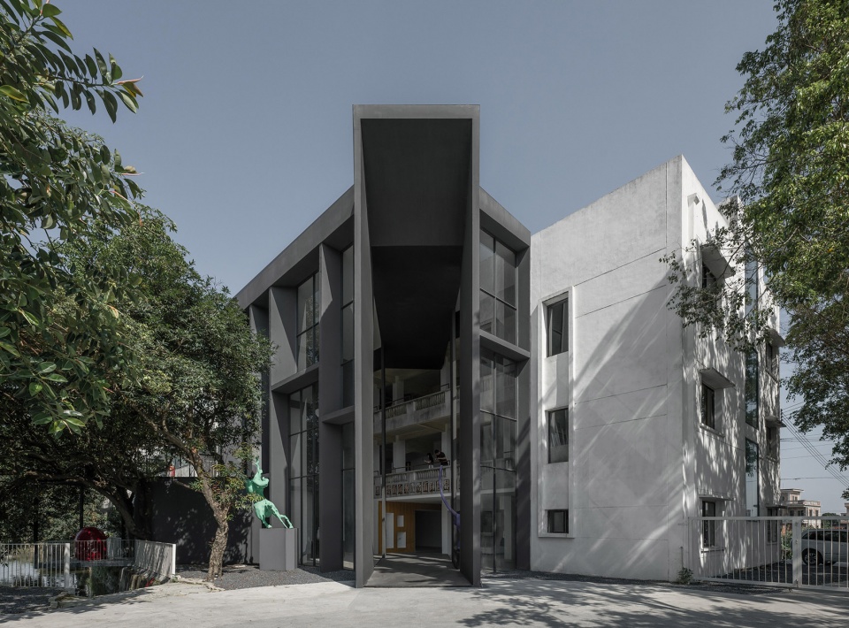 The Ink Pond Artist Hotel PMT Partners