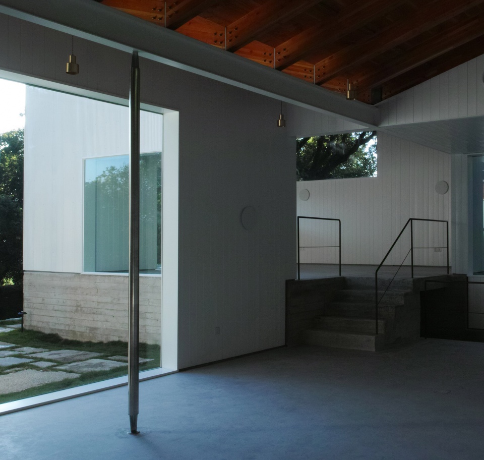 under 35 continuation studio
