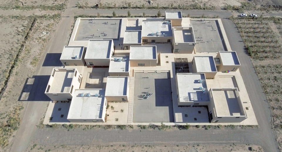 the noor e mobin g2 primary school semnan province iran by fea studio