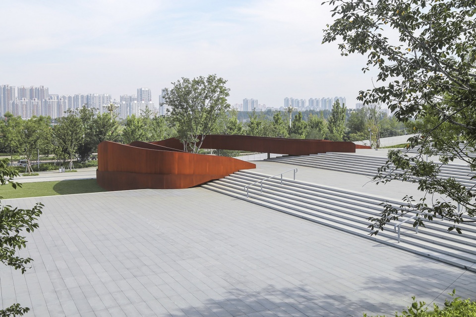 济宁文化中心一期景观 / ldg兰斯凯普