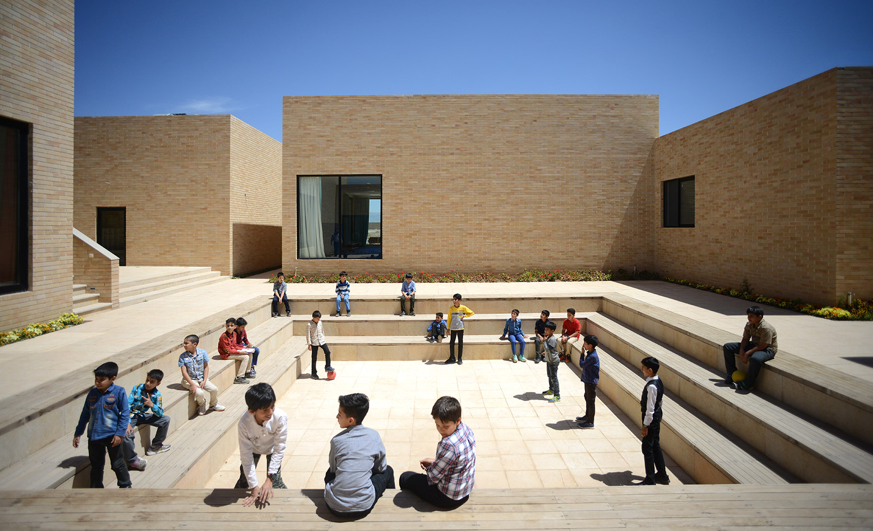 THE NOOR e MOBIN G2 PRIMARY SCHOOL, Semnan Province, Iran by FEA studio ...