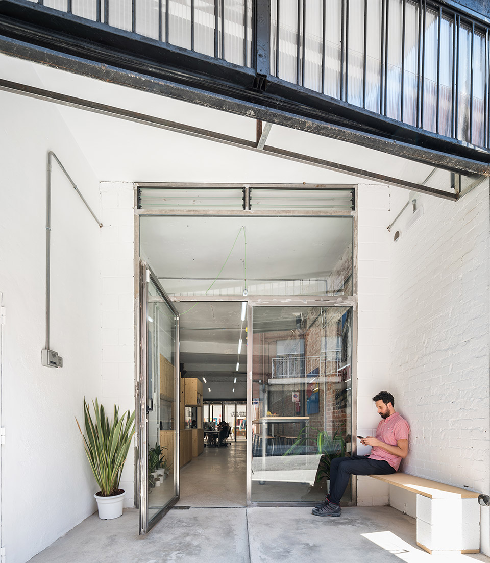 a rough diamond boa misturas new headquarters madrid by estuyo