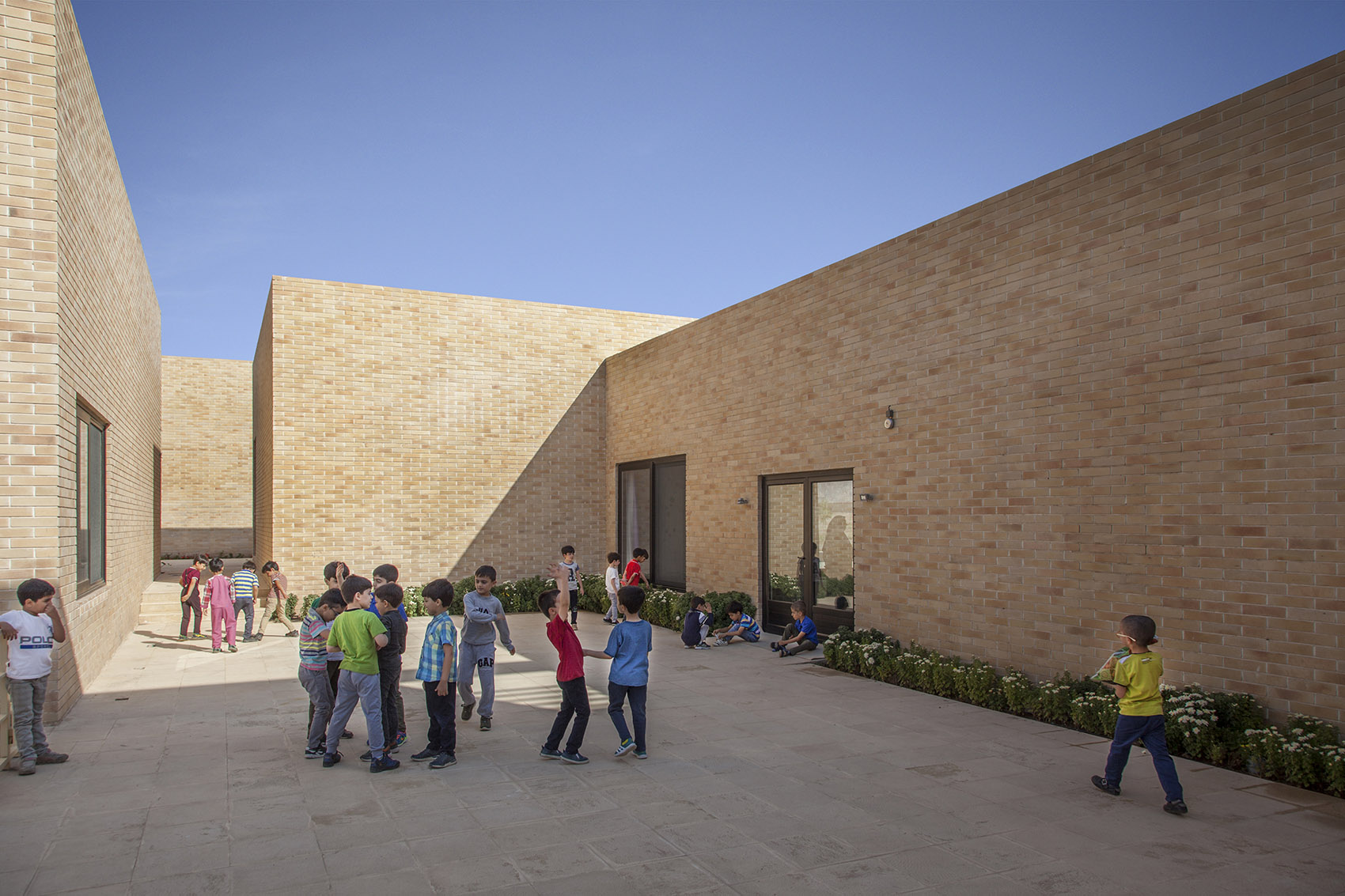 THE NOOR e MOBIN G2 PRIMARY SCHOOL, Semnan Province, Iran by FEA studio ...