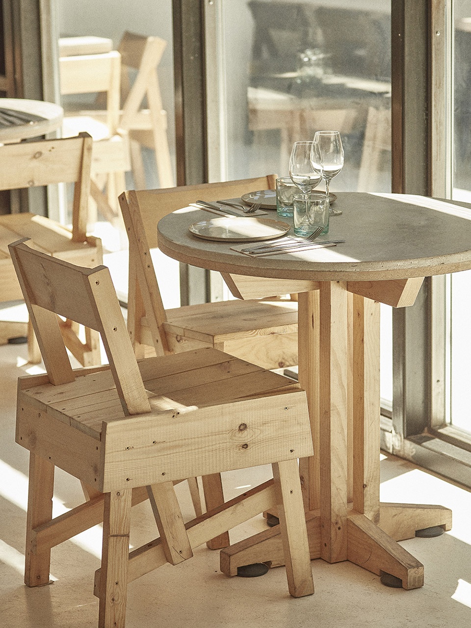 mo de movimiento restaurant by lucas munoz