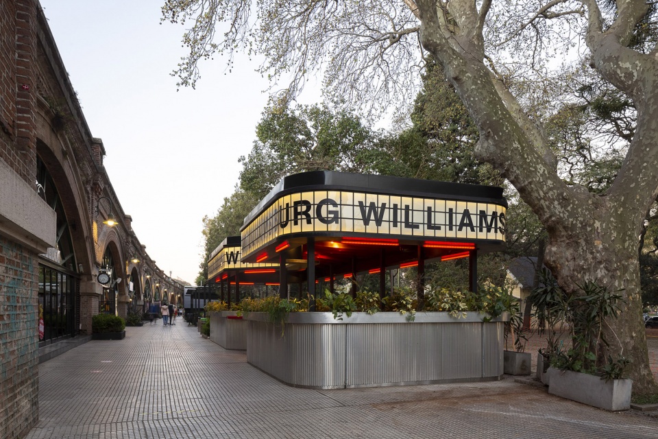 outside restaurant in buenos aires by hitzig militello architectsoutside restaurant in buenos aires by hitzig militello architects