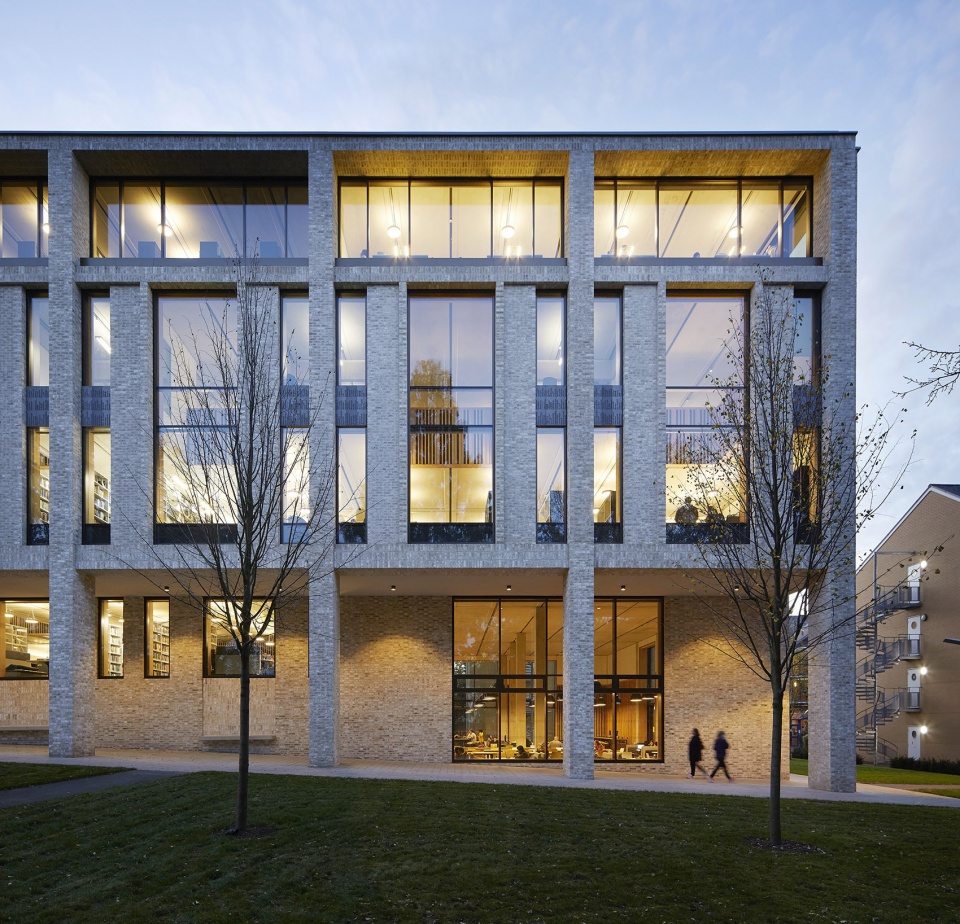 university of roehampton library by feilden clegg bradley studios