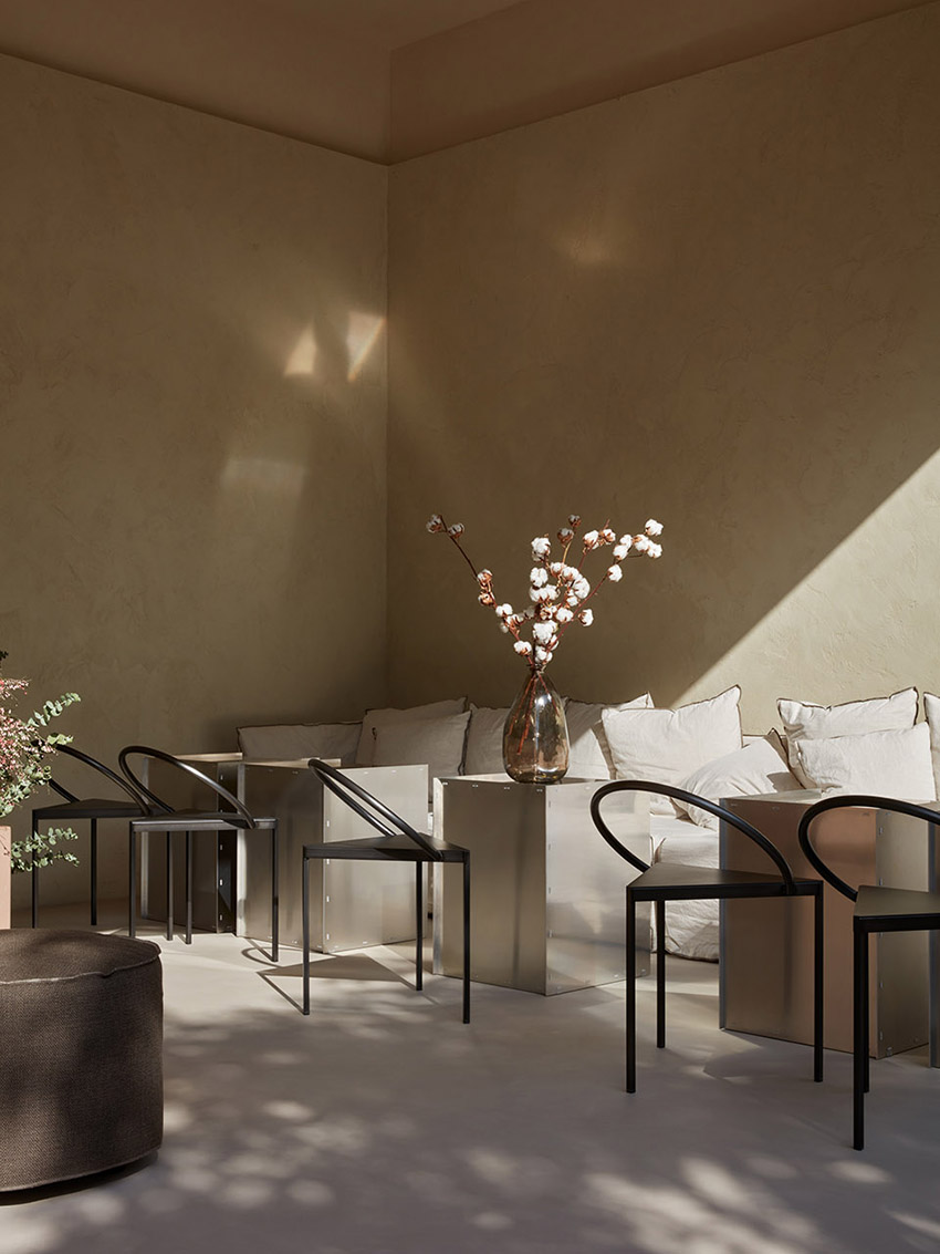 La Petite Bone Studio 1