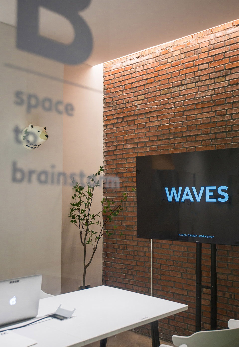 Waves Space Waves Design 1