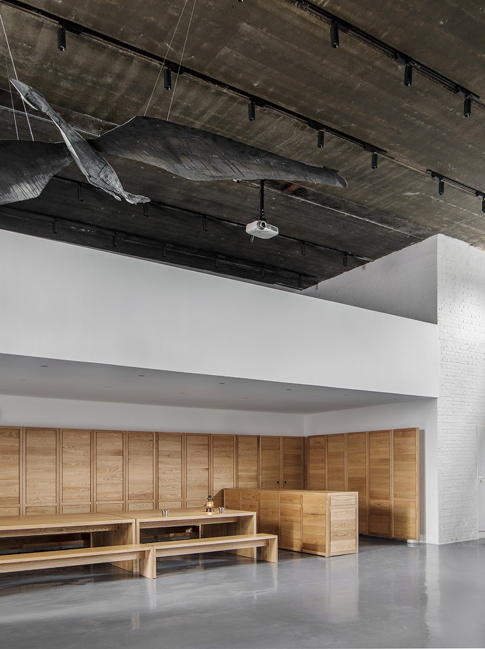 mercedes unimog showroom in beijing by guo ban er
