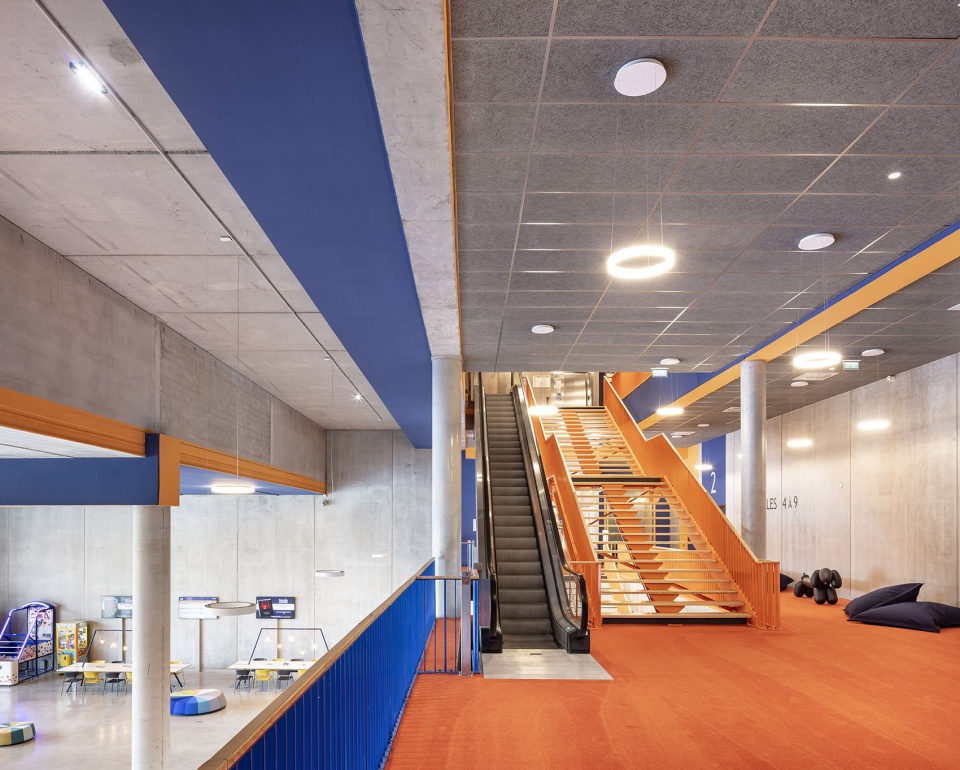 multiplex etoile cinemas by olivier palatre architectes