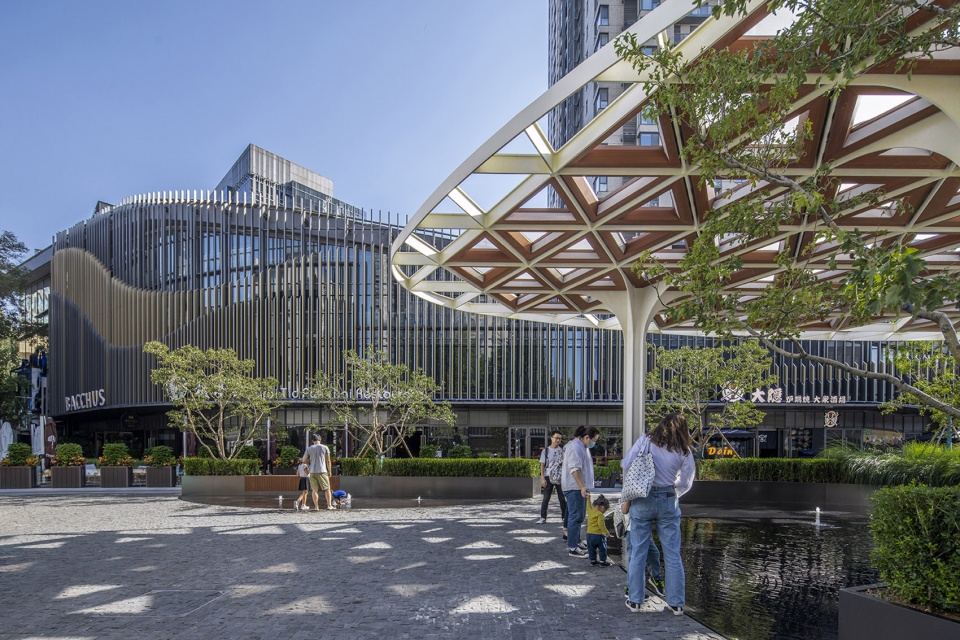 Beijing Galleria Instreet Renovation Kokaistudios